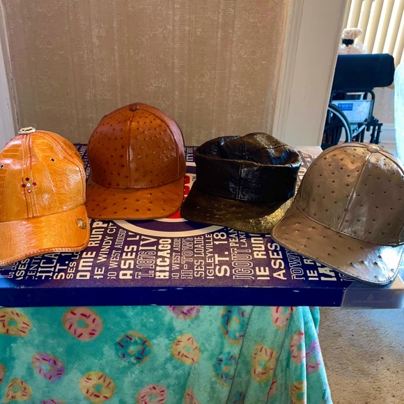 Bundle of 4 Ostrich skin Cap , Medium SZ/adjustable - Picture 6 of 10
